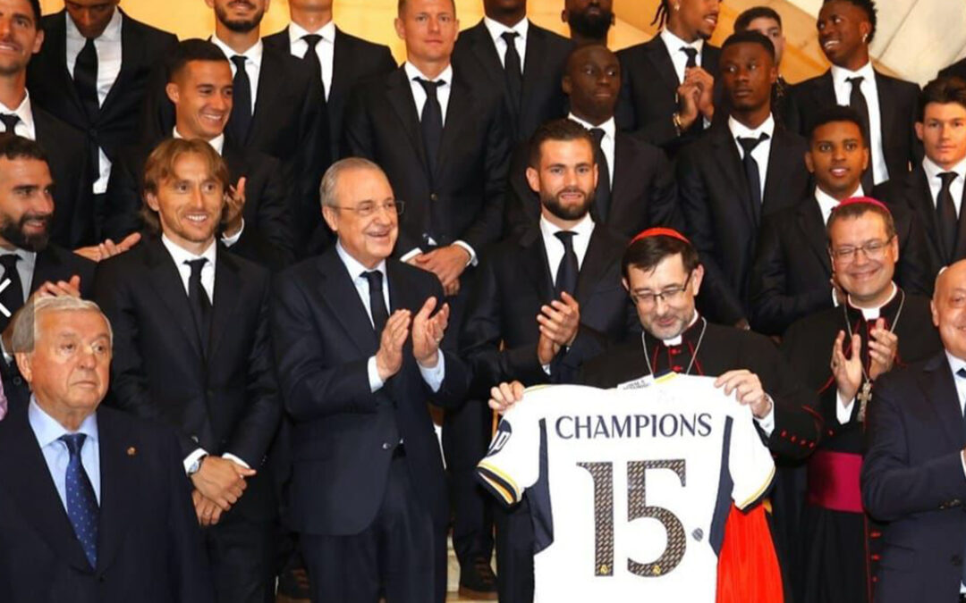 Visita Real Madrid a la catedral madrileña